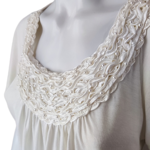 Forever 21 pearl accented short sleeve shirt - Picture 3 of 5